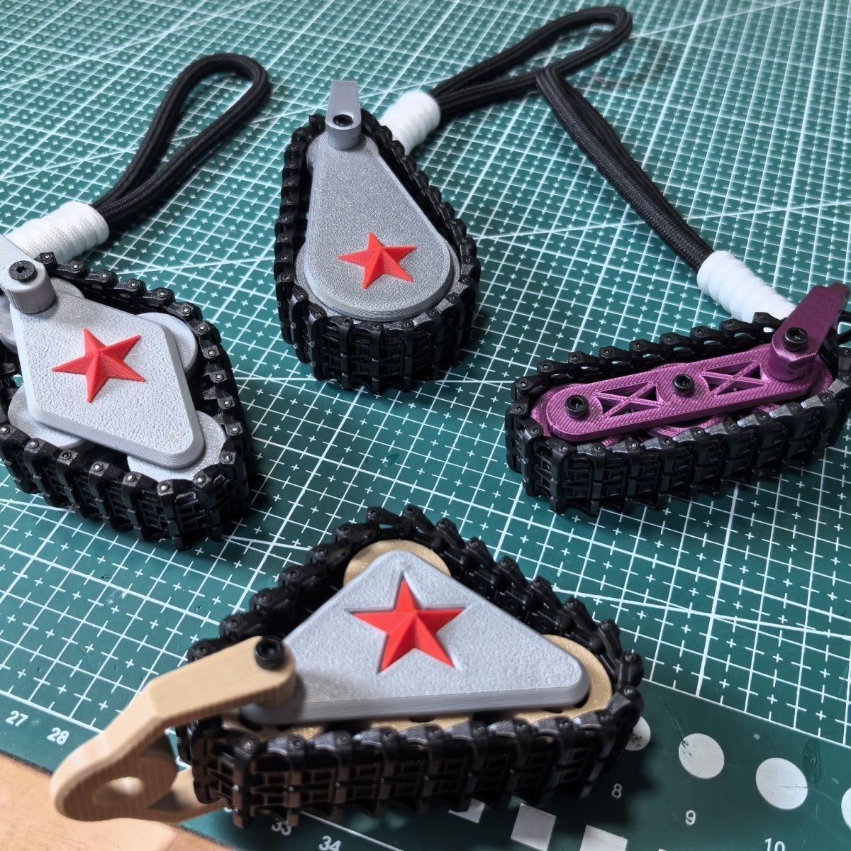4 Styles！EDC Rotatable Track M - Edc Car Carry recension och pris